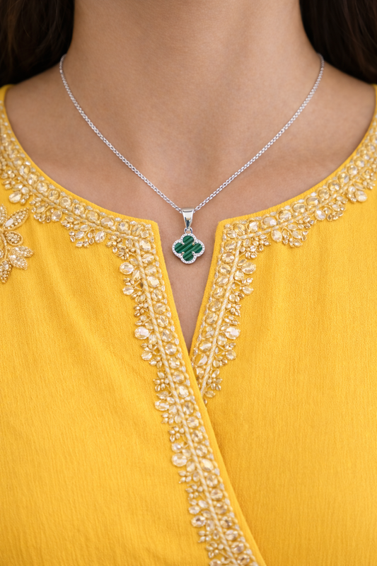 Nova Clover Pendant