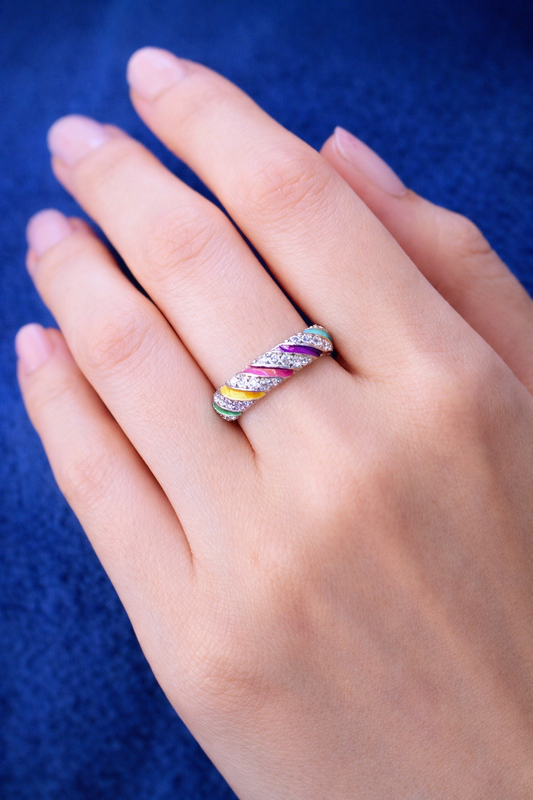 Aurora Twist Prism Ring