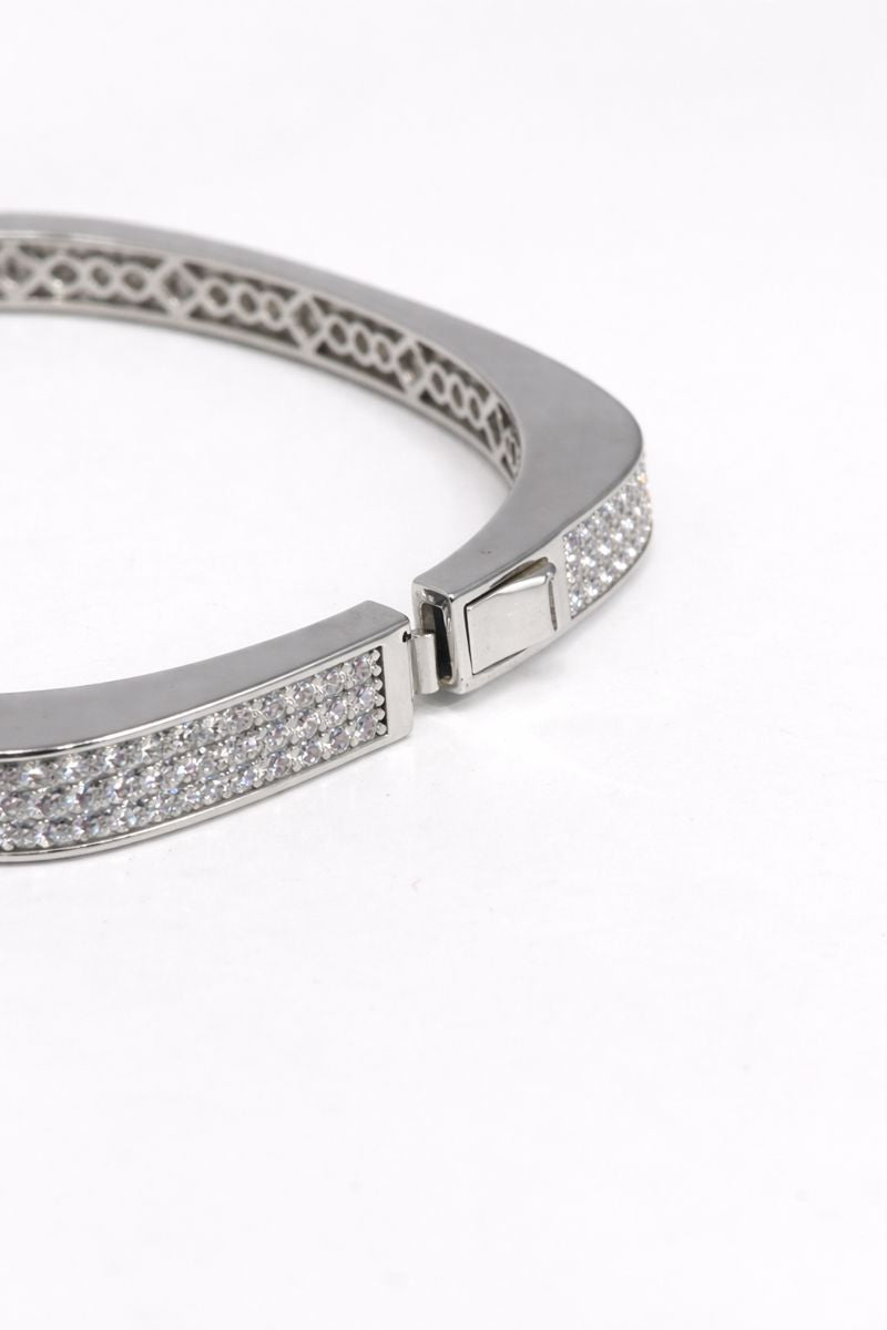 Luxe Linea Zircon Bangle