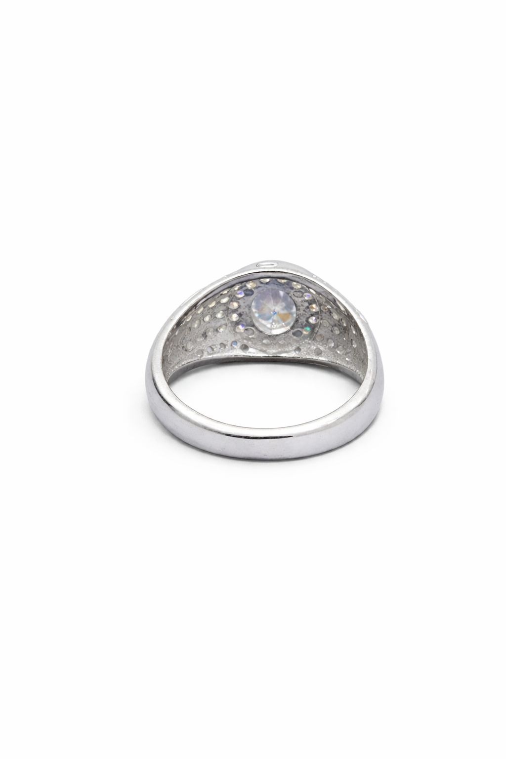 LuxeNova Oval Ring