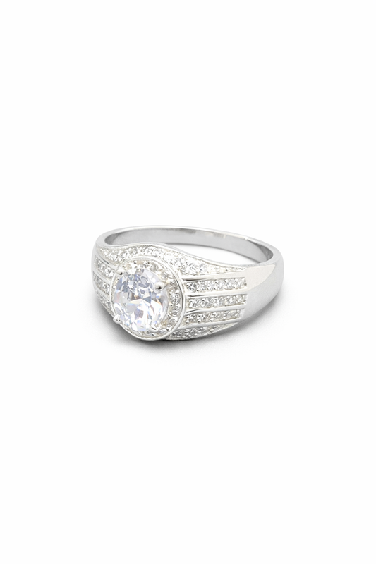 LuxeNova Oval Ring